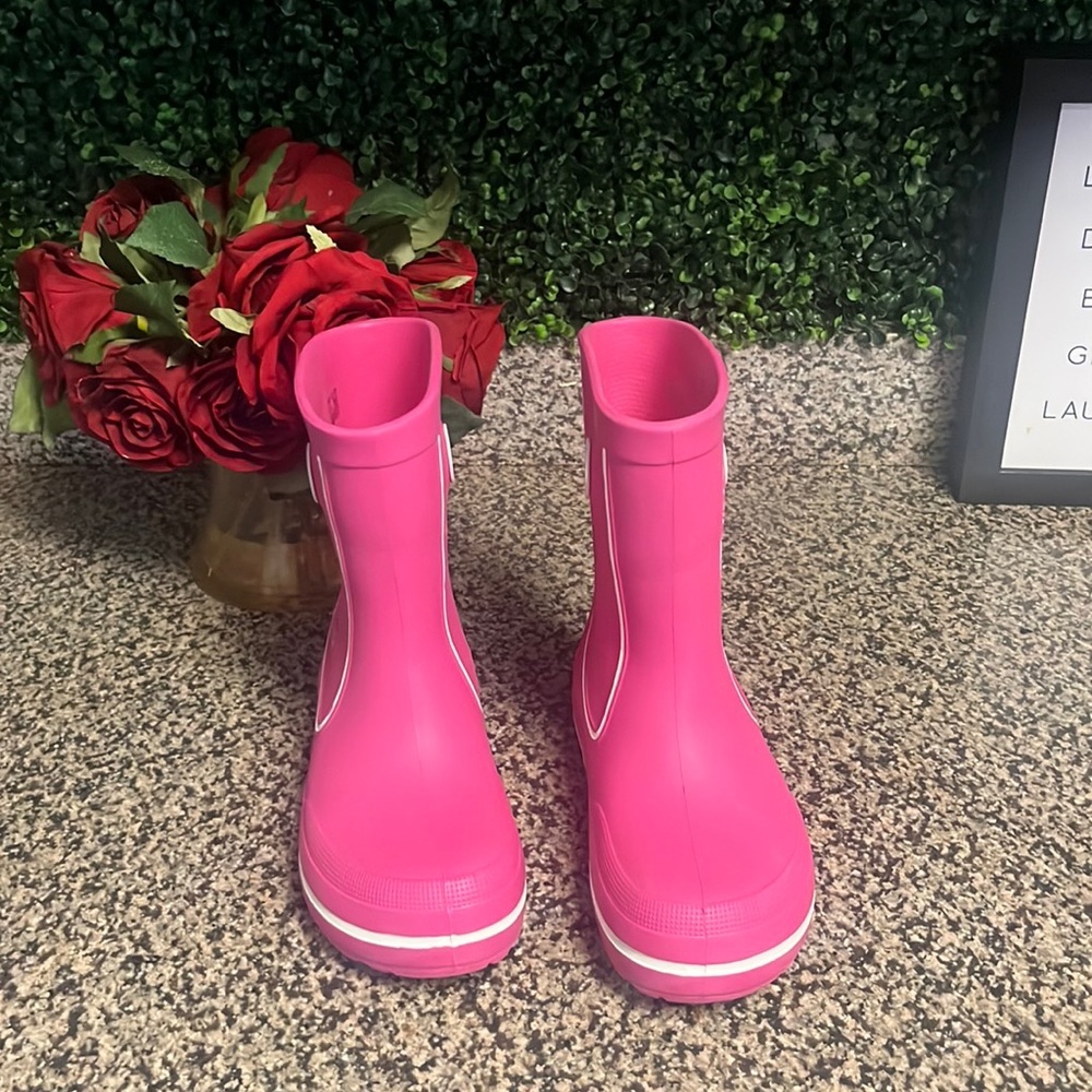 GIRLS CROCS BOOTS